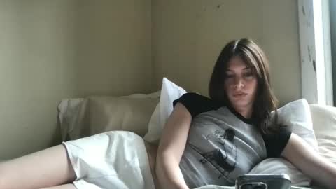 goddess_larz online show from May 27, 7:33 pm