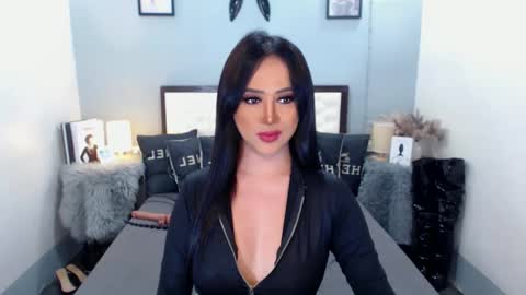 Nicole online show from January 6, 3:42 am