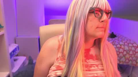 Cayenne SheThey online show from February 12, 12:42 pm