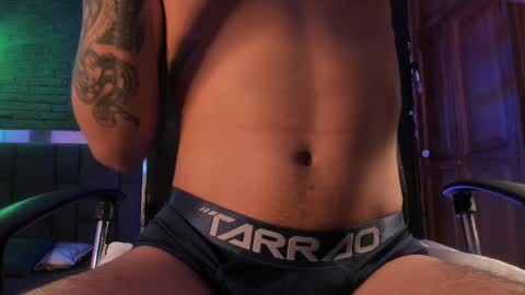 Snapshot of godly_huan chatting on March 4, 2:10 pm HUAN online show from March 4, 2:10 pm