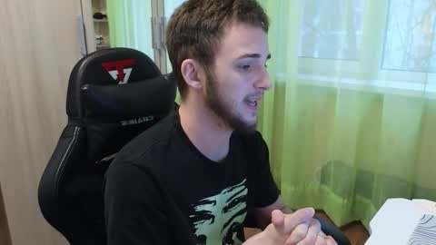 Golden boyyy21 online show from December 21, 6:53 am