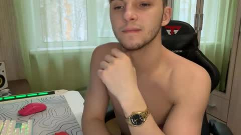 Golden boyyy21 online show from January 6, 8:51 am