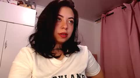 Snapshot of golden_gingerkitty chatting on September 10, 1:17 am golden_gingerkitty online show from September 10, 1:17 am