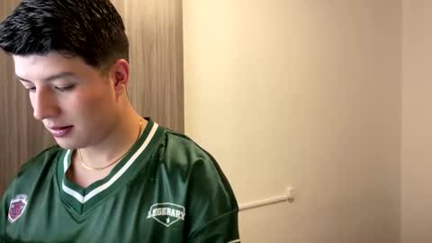 goldenknight33 online show from November 8, 5:49 pm