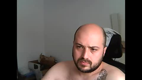 goldenspainboy online show from April 25, 9:44 am