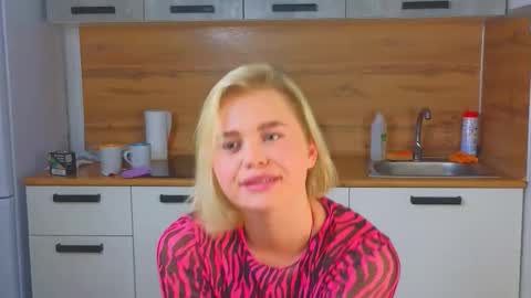 Angie online show from January 12, 12:56 pm