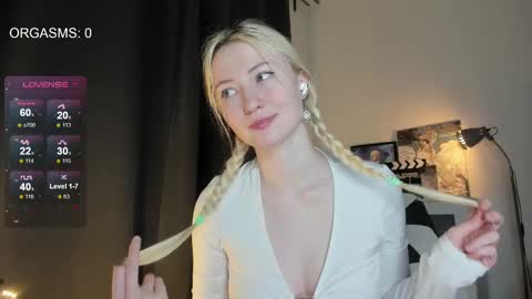 SOPHIE online show from February 10, 9:47 pm