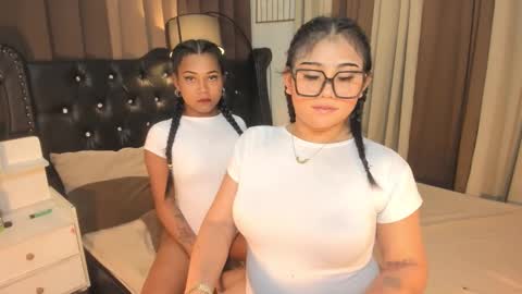 RIANA online show from March 7, 5:06 pm