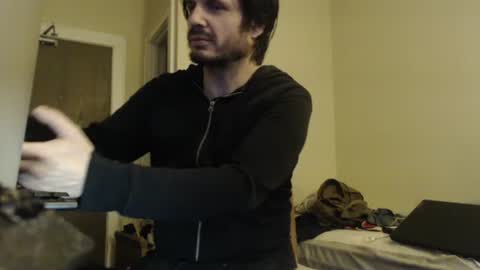 Snapshot of gotanthomai chatting on March 11, 12:28 pm granton online show from March 11, 12:28 pm