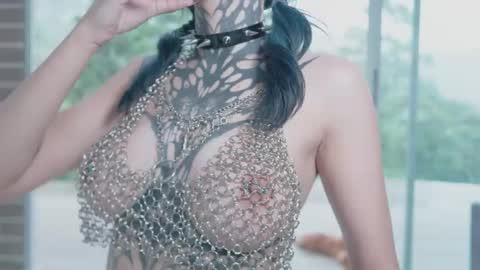 sophie  Special celebration a the beach 300k followers 3011 and 0112   online show from April 11, 8:24 pm