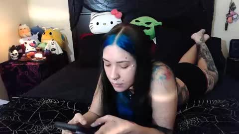 gothbaby305 online show from October 15, 4:08 pm