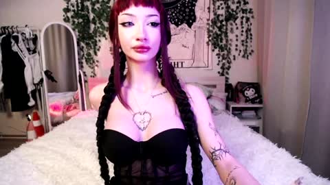    online show from January 24, 10:51 pm