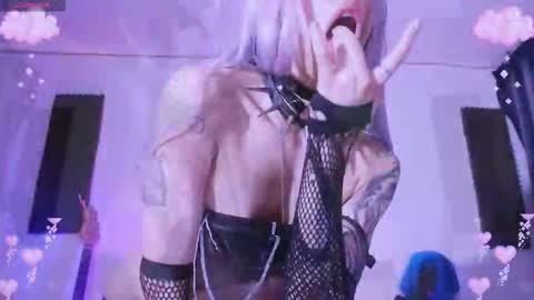        online show from September 21, 9:35 am