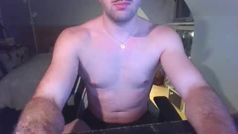 goura2000 online show from February 26, 9:18 pm