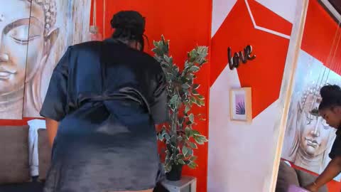 grace online show from November 18, 7:17 pm