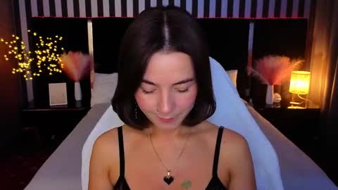 gracefulmichelle online show from May 13, 7:45 pm