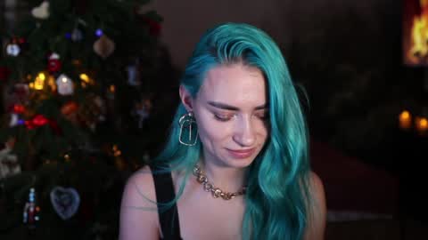 Snapshot of gracegreen chatting on December 26, 2:37 pm I will be glad to see you  30 N  1800  - 2300 gmt3  online show from December 26, 2:37 pm