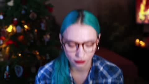 Snapshot of gracegreen chatting on December 28, 2:42 pm I will be glad to see you  30 N  1800  - 2300 gmt3  online show from December 28, 2:42 pm