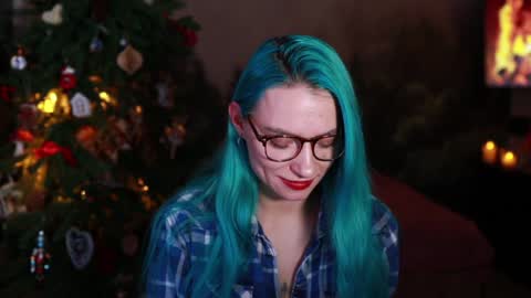 Snapshot of gracegreen chatting on December 28, 6:08 pm I will be glad to see you  30 N  1800  - 2300 gmt3  online show from December 28, 6:08 pm
