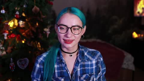 Snapshot of gracegreen chatting on December 21, 5:07 pm I will be glad to see you  30 N  1800  - 2300 gmt3  online show from December 21, 5:07 pm