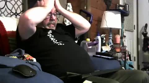 granitebuckeye1969 online show from January 2, 2:33 am