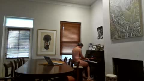 grattitude online show from November 29, 12:18 am