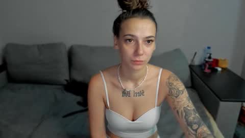 Anna online show from March 2, 1:10 am