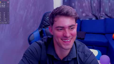 greekgod199 online show from June 25, 3:39 pm