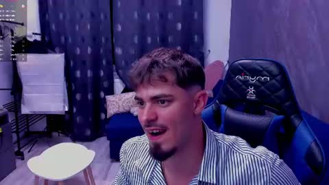 greekgod199 online show from June 7, 9:42 pm