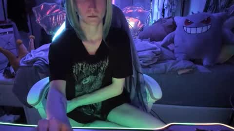 GreenEyedLovexo online show from November 4, 5:53 am