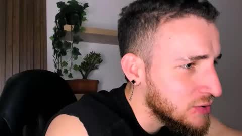 Juan online show from November 25, 3:16 am