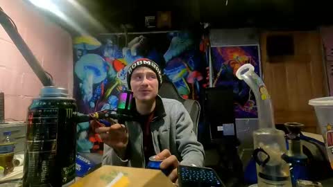 Snapshot of greenlungs8195 chatting on February 26, 5:24 am Greenlungs8195 online show from February 26, 5:24 am