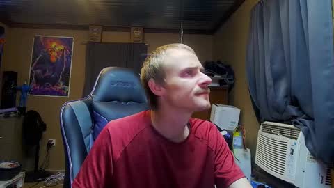 Snapshot of greenlungs8195 chatting on September 11, 8:37 am Greenlungs8195 online show from September 11, 8:37 am