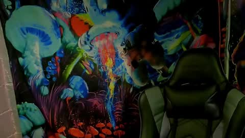 Snapshot of greenlungs8195 chatting on December 25, 6:20 am Greenlungs8195 online show from December 25, 6:20 am