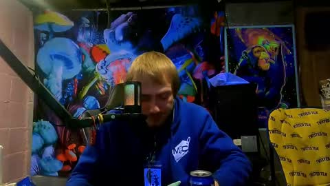 Snapshot of greenlungs8195 chatting on February 28, 5:26 am Greenlungs8195 online show from February 28, 5:26 am