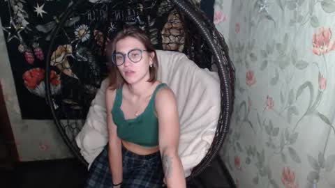 Snapshot of greenwitch9 chatting on September 27, 5:11 pm Lina online show from September 27, 5:11 pm