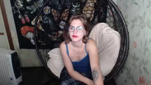 Snapshot of greenwitch9 chatting on October 6, 5:53 pm Lina online show from October 6, 5:53 pm