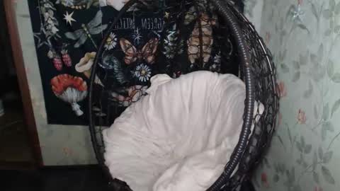 Snapshot of greenwitch9 chatting on October 1, 4:50 pm Lina online show from October 1, 4:50 pm