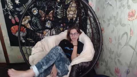 Snapshot of greenwitch9 chatting on September 19, 12:20 pm Lina online show from September 19, 12:20 pm