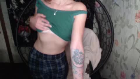 Snapshot of greenwitch9 chatting on September 14, 12:39 pm Lina online show from September 14, 12:39 pm