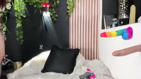 Grethel online show from March 6, 8:16 pm