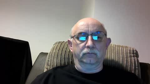 Snapshot of grey_dom chatting on January 1, 5:00 pm Master  Sir online show from January 1, 5:00 pm