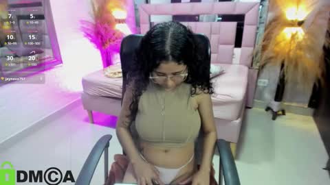    online show from November 17, 6:10 pm