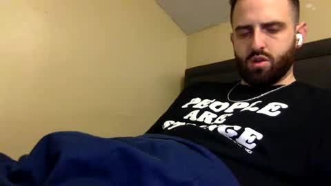 Snapshot of grobs123 chatting on December 5, 12:36 am grobs123 online show from December 5, 12:36 am