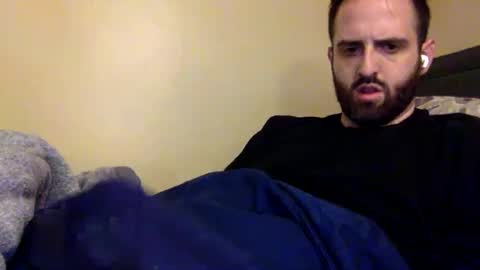 Snapshot of grobs123 chatting on January 3, 2:32 am grobs123 online show from January 3, 2:32 am