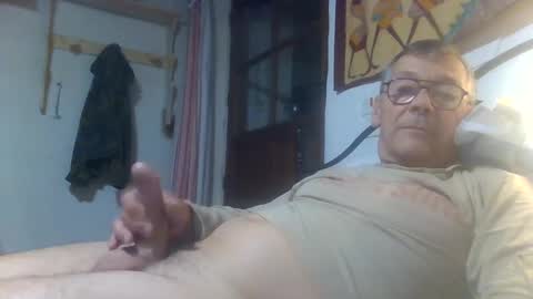 grossbite20cm online show from September 27, 9:45 pm