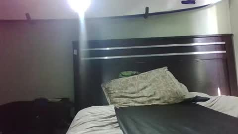 growinggirl online show from April 12, 11:31 pm