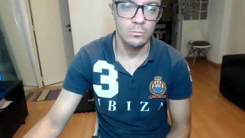 guachin_new online show from June 2, 4:14 am