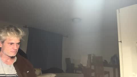 guardiannif_ online show from February 23, 3:56 am