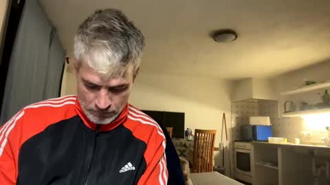 guardiannif_ online show from March 7, 1:53 am